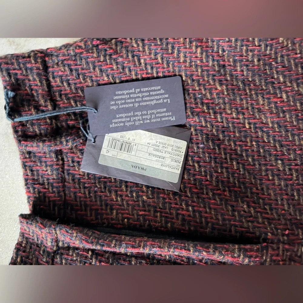 Prada women’s Burgundy Tweed Pants - Picture 7 of 12